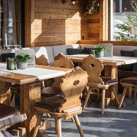 Otel Alpendorf Stern 3*