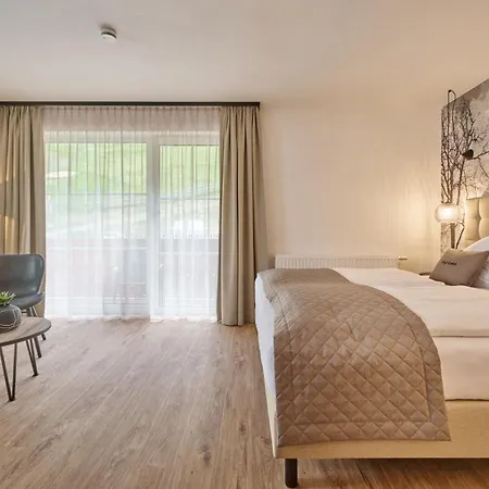 Alpendorf Stern Otel 3*