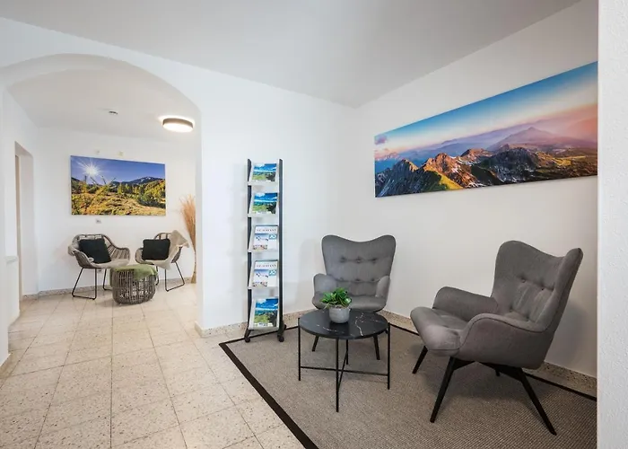 Hotel Alpendorf Stern 3*